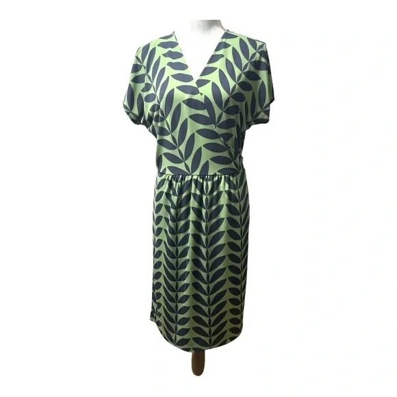Ann Taylor Navy Leaf Print Wrap Dress size 10 - Picture 4 of 13